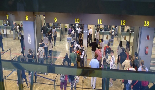 Las empresas de seguridad tienen que cumplir las condiciones laborales en los Aeropuertos Nacionales que quedaron acordadas en la Mesa de Fomento.